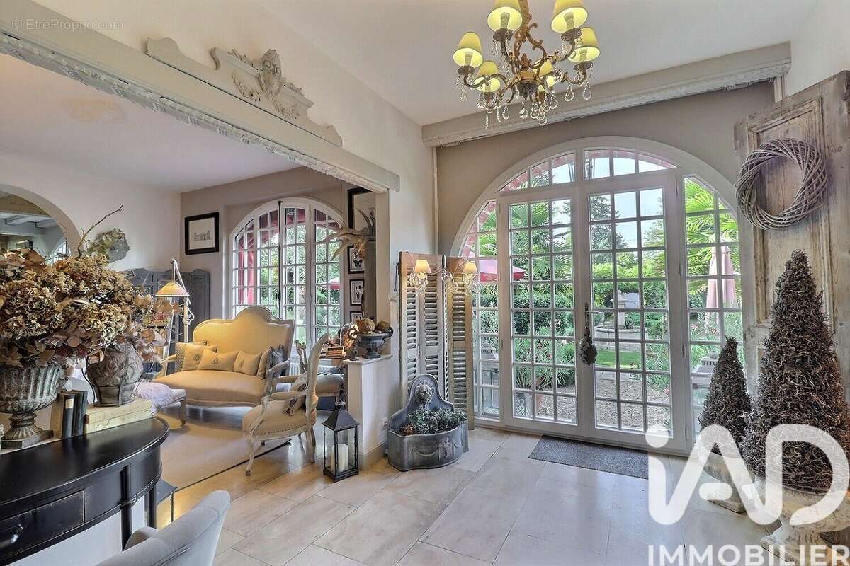 Photo 2 - Maison à LUZANCY