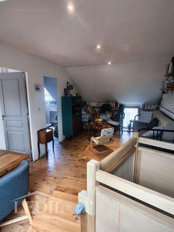 Maison à SAINT-MELOIR-DES-ONDES