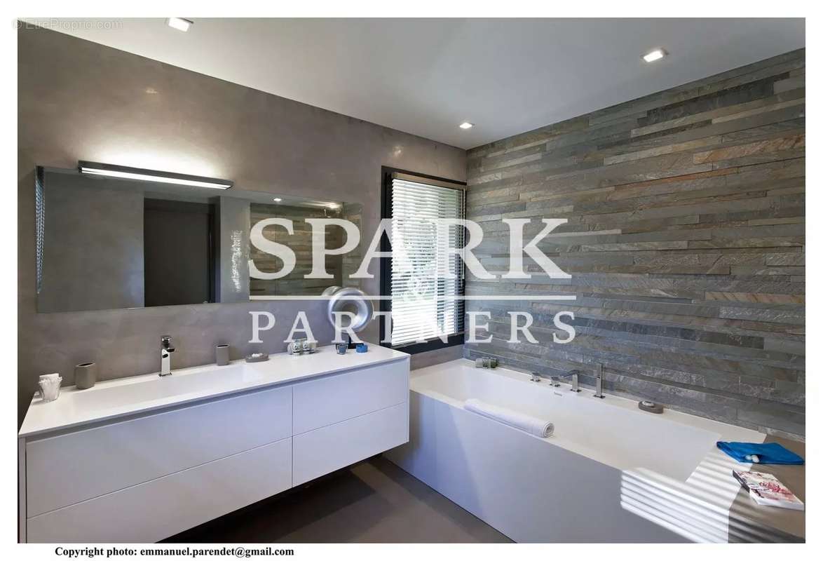 Maison à ROQUEBRUNE-CAP-MARTIN