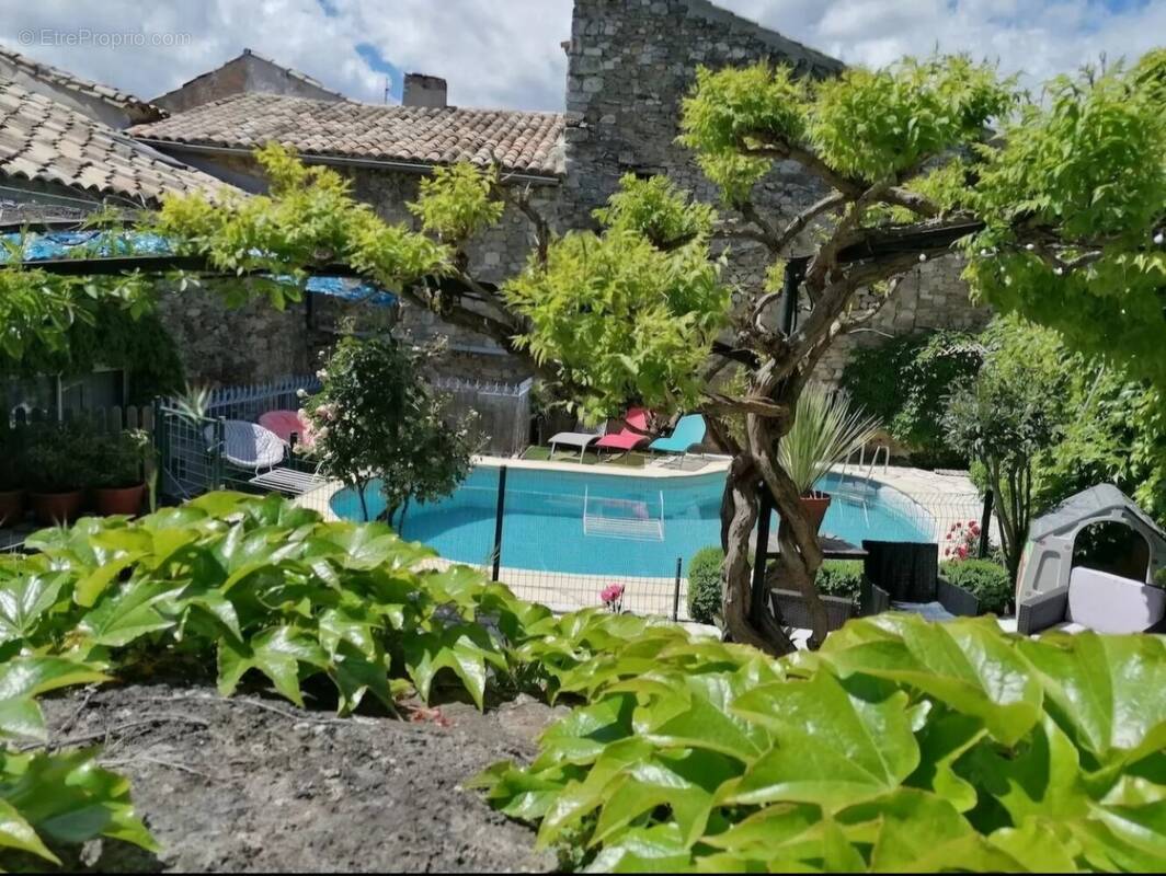 Maison à SAINT-MARCEL-D'ARDECHE
