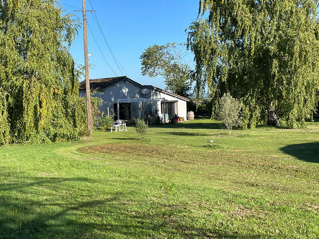 Maison à GENSAC