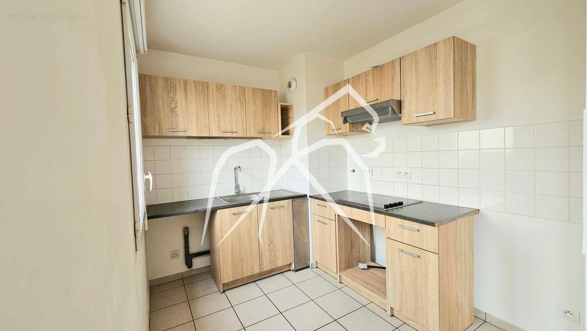 Appartement T3 de 67 m²  LE PETIT-QUEVILLY (76140) - photo 2