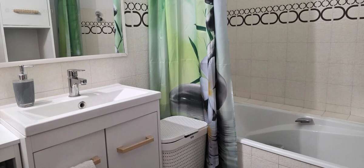 A vendre dax centre grand t2 bis + balcon - photo 6