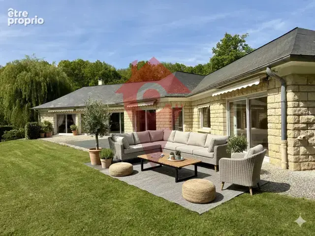 Maison à CRESPIERES