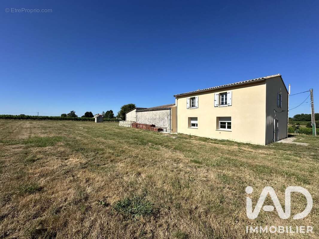 Maison 191 m² à Faleyras  - photo 3