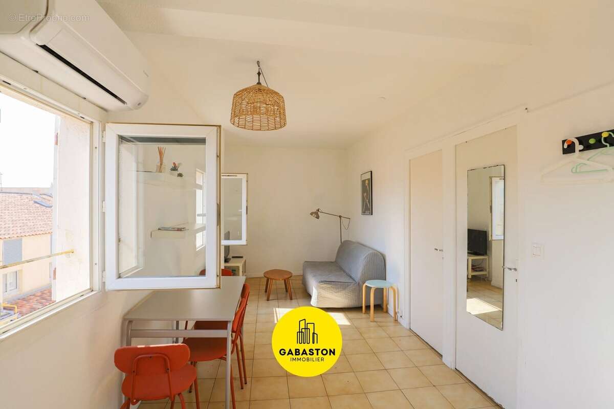 Appartement à MARSEILLE-1E