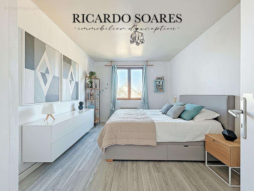 Maison à LONGUEIL-SAINTE-MARIE