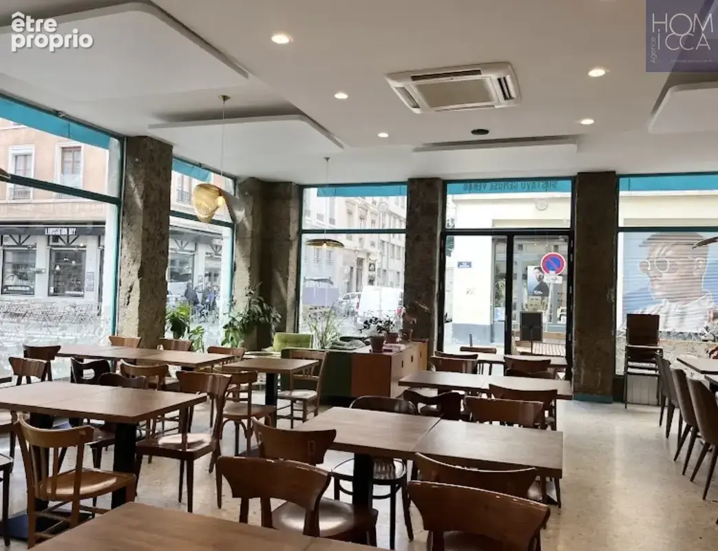 Lyon 7 angle rue pasteur/rue de bonald murs commerciaux 122m2 a vendre loues - photo 2