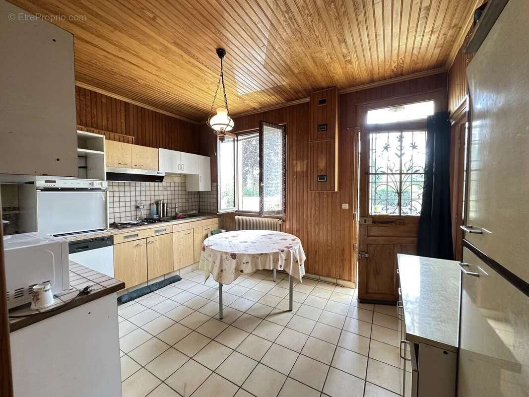 Maison à EZANVILLE