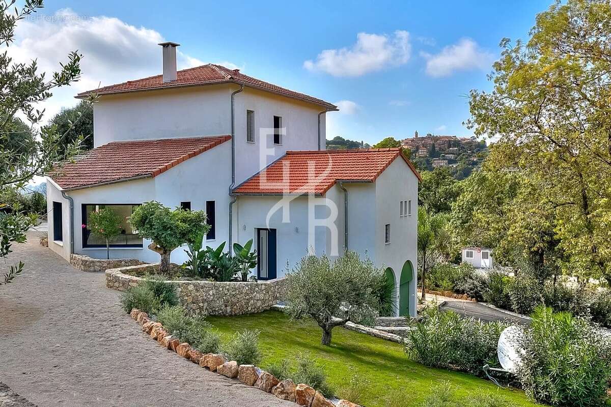 Maison à MOUGINS