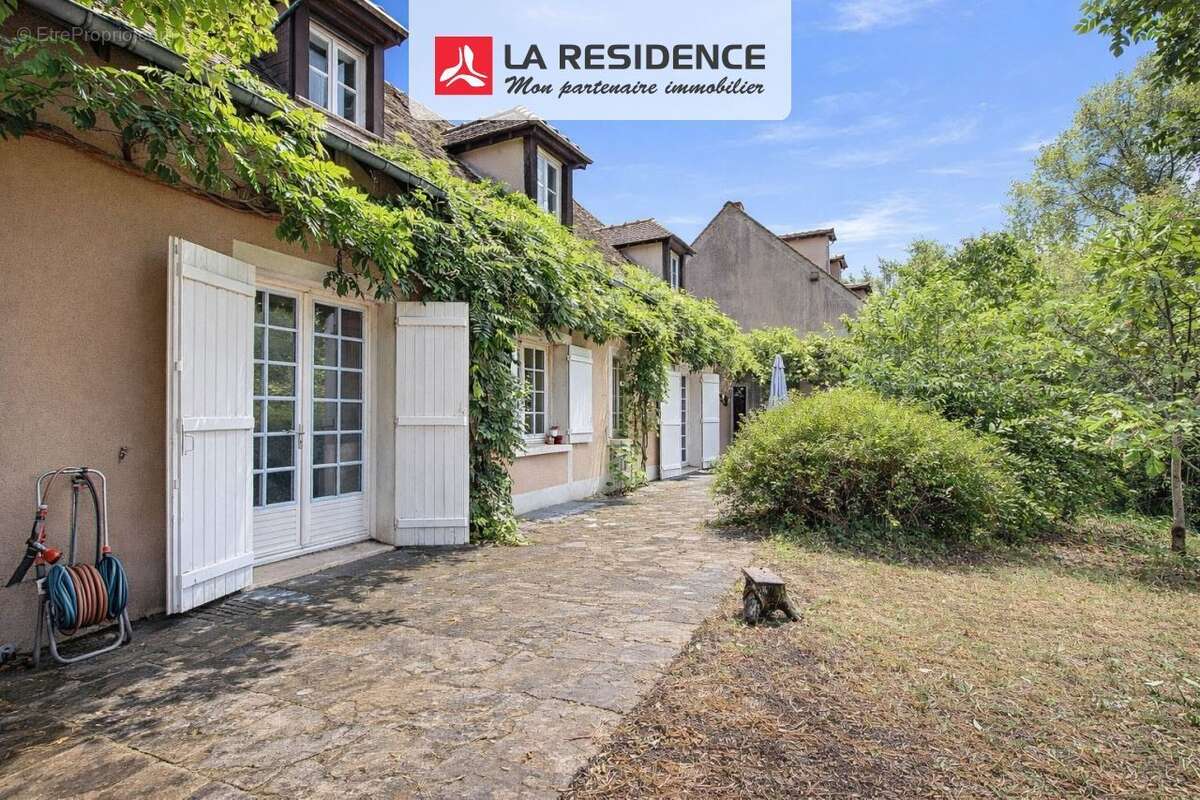 Maison 266 m² à Orgeval  - photo 7