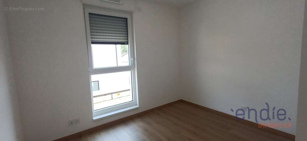 BARTENHEIM-LA-CHAUSSÉE  Magnifique appartement 5 pièces en attique avec terrasse de 27 m²  Disponible immédiatement - photo 7