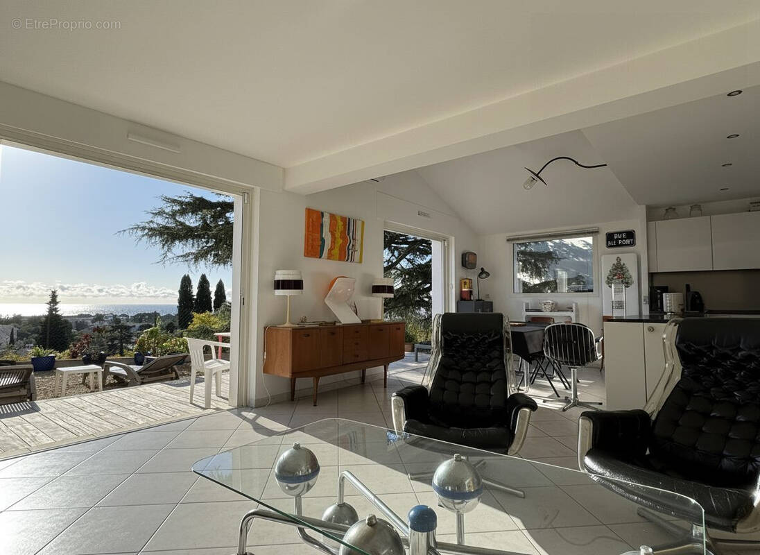 Maison à SAINT-RAPHAEL