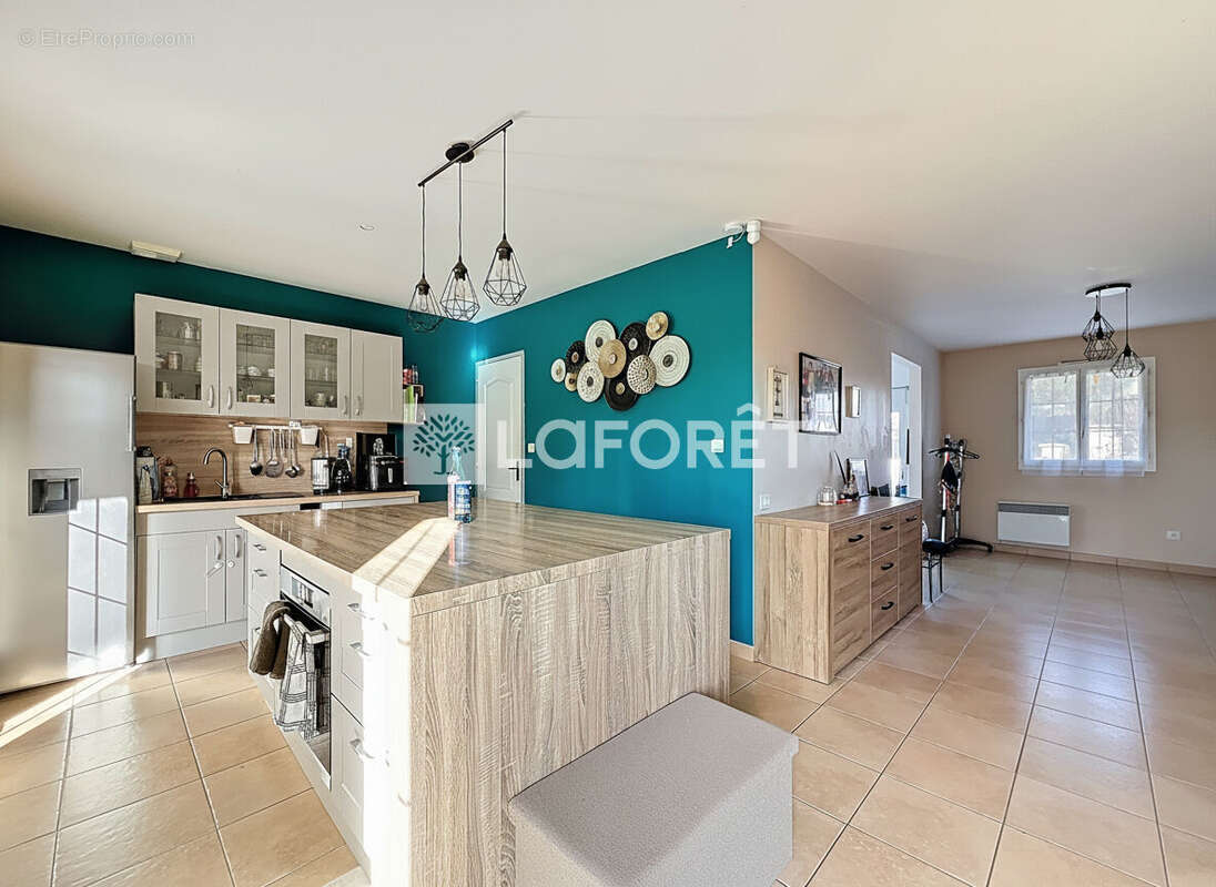 Maison à DOUE-LA-FONTAINE