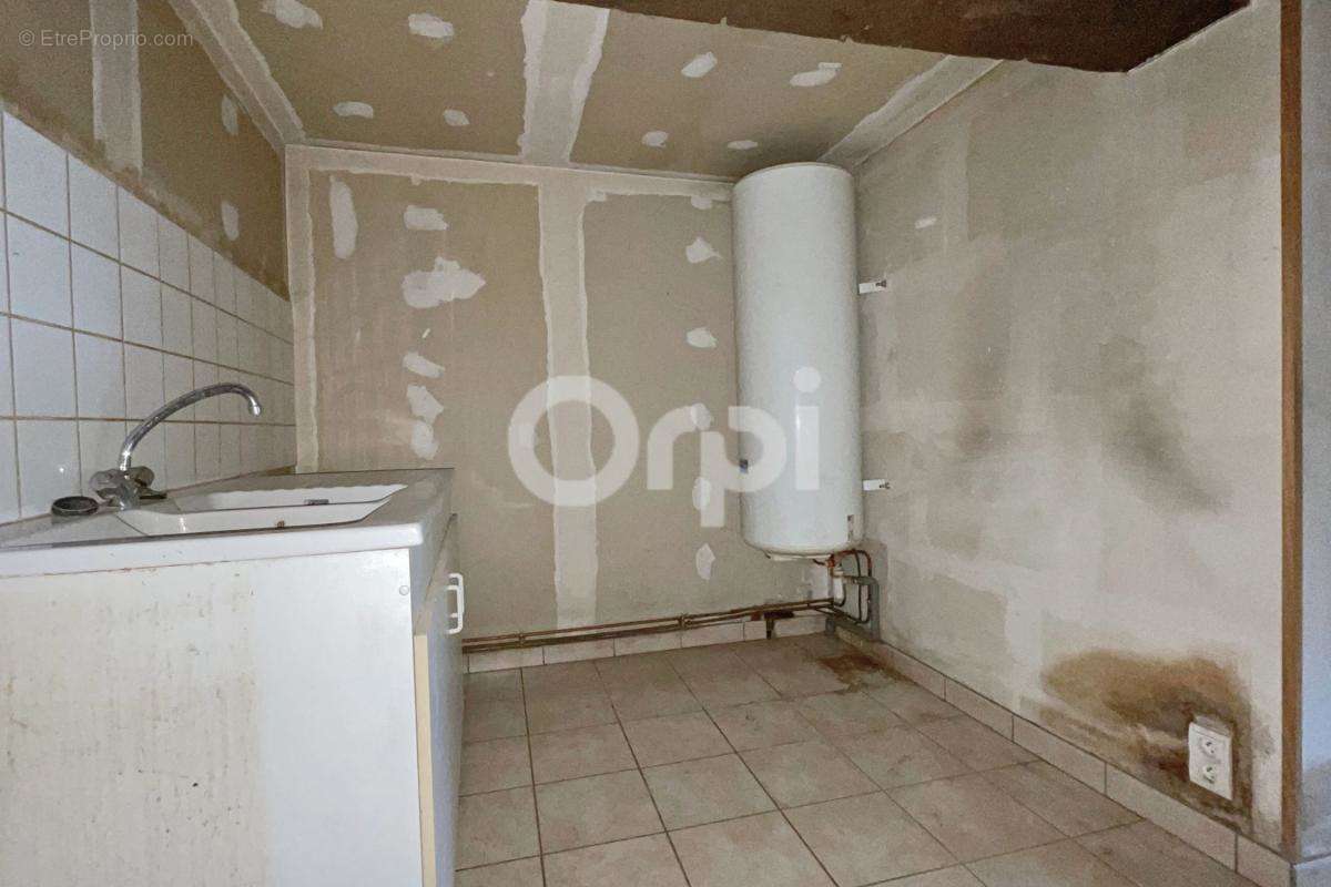 Maison à SAINT-MARTIN-TERRESSUS