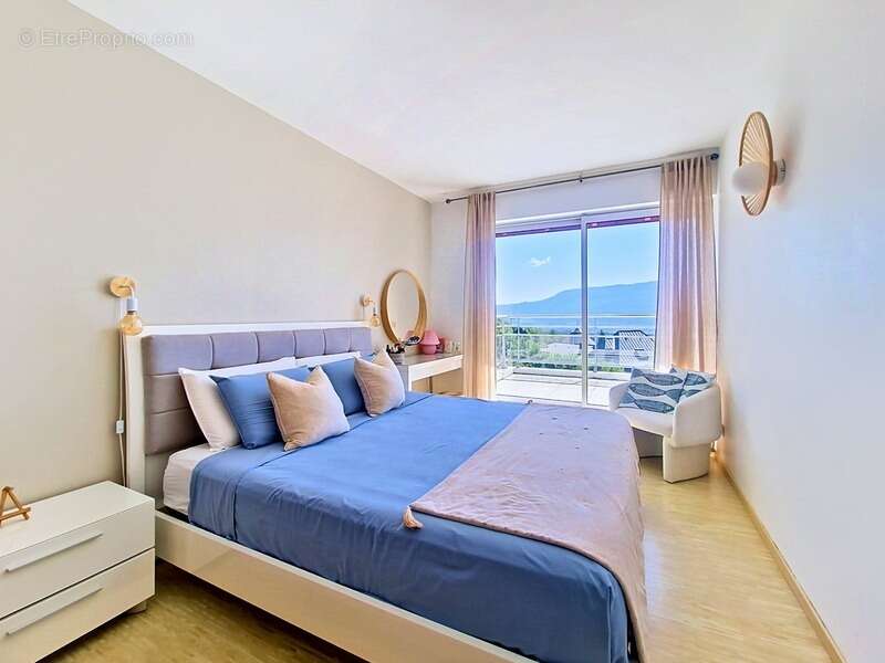 Villa d'exception avec vue lac, piscine et prestations haut de gamme - photo 12