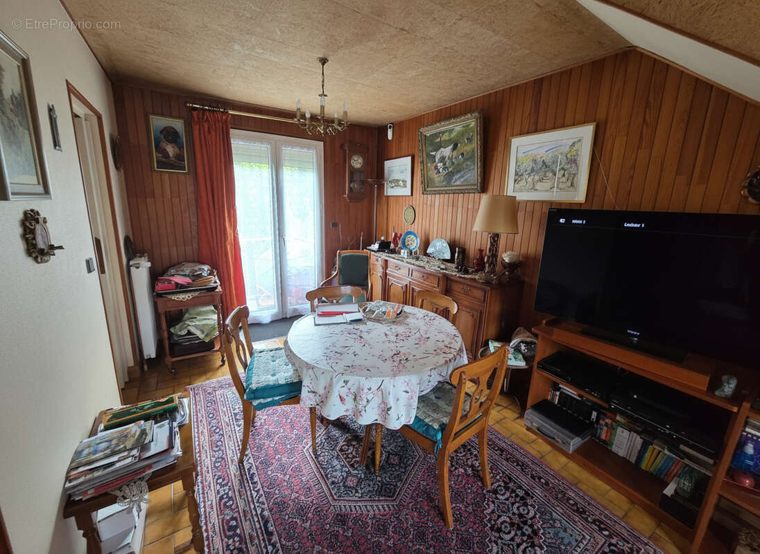 Maison à VERRIERES-LE-BUISSON