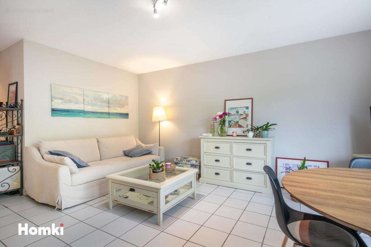 Appartement à MEYLAN