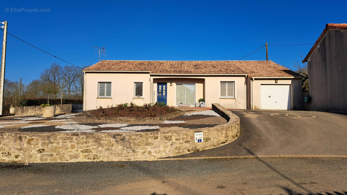 Maison à SAINT-PARDOUX