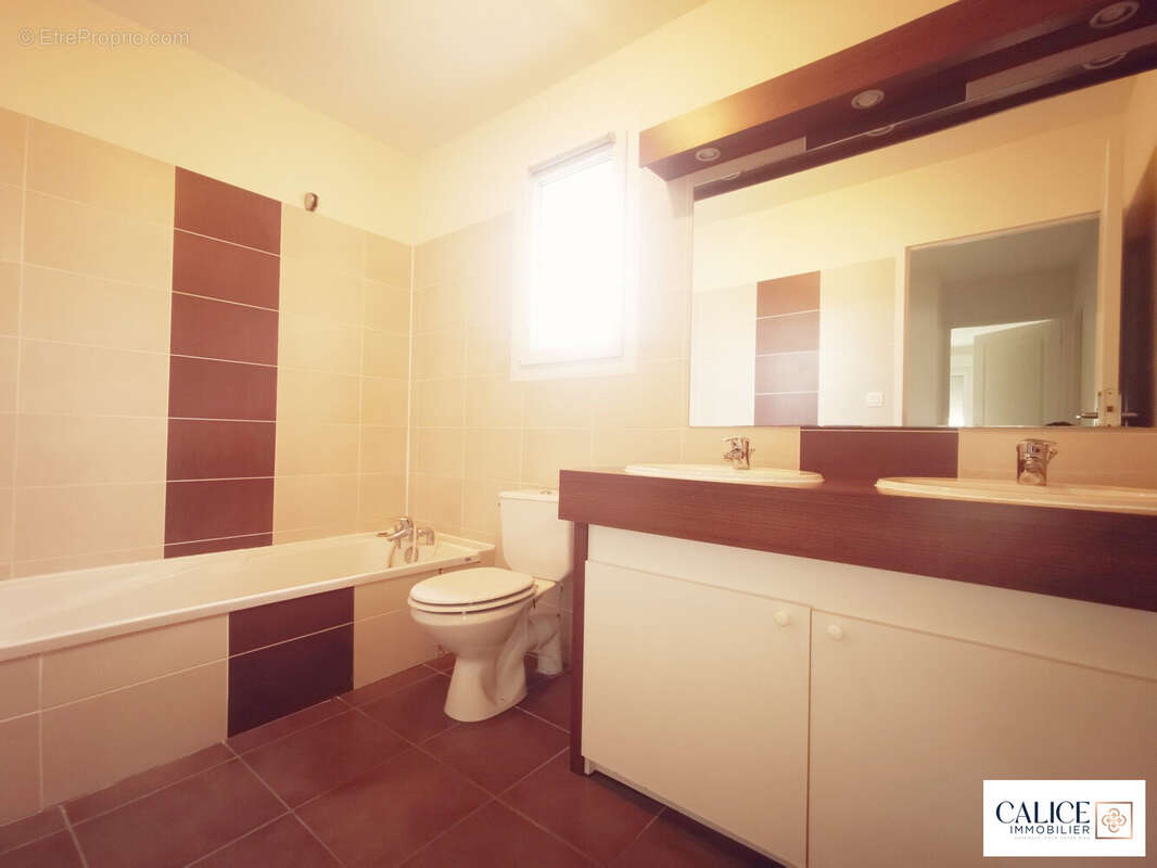 Maison à BOURG-LES-VALENCE