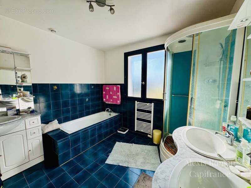 Maison à MONTPON-MENESTEROL