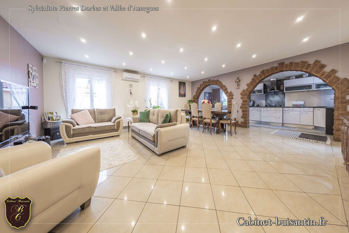 Maison à LE BOIS-D'OINGT