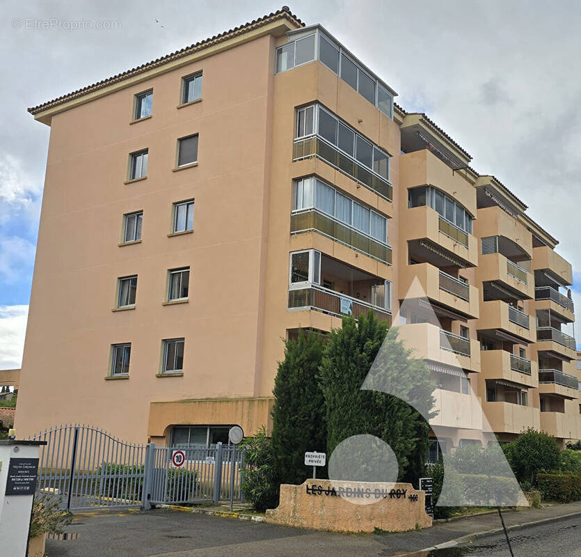 Appartement à FREJUS
