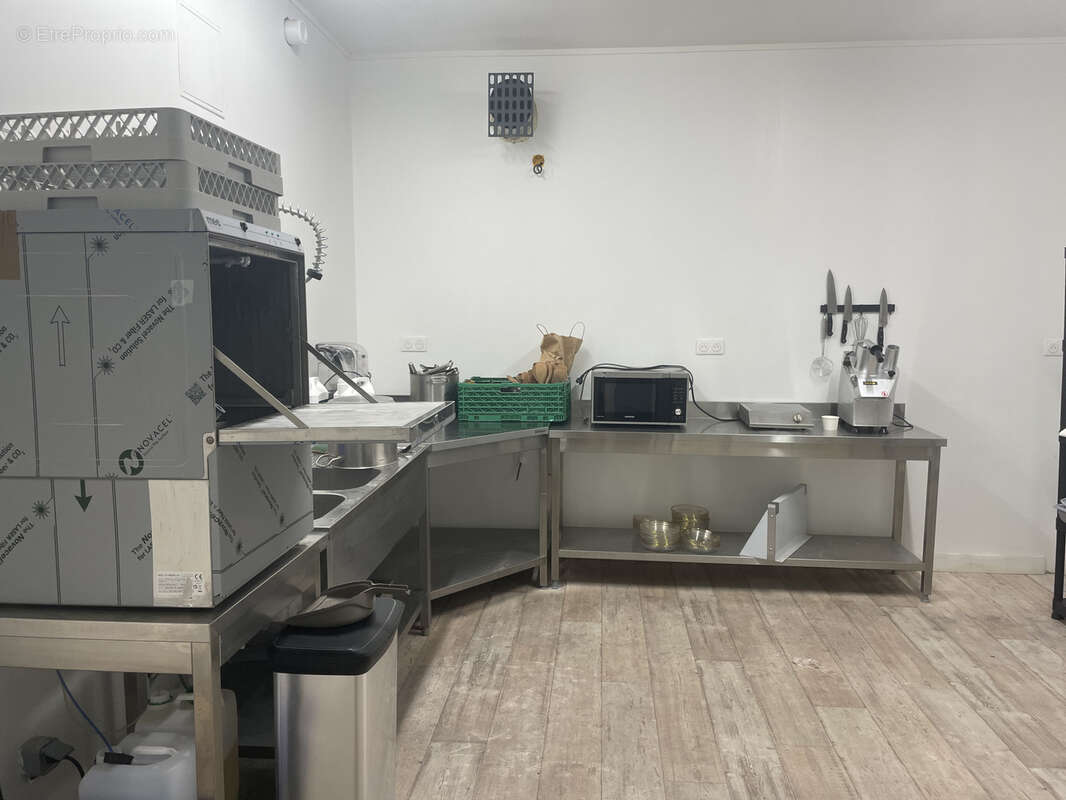 Commerce à SAINT-RAPHAEL