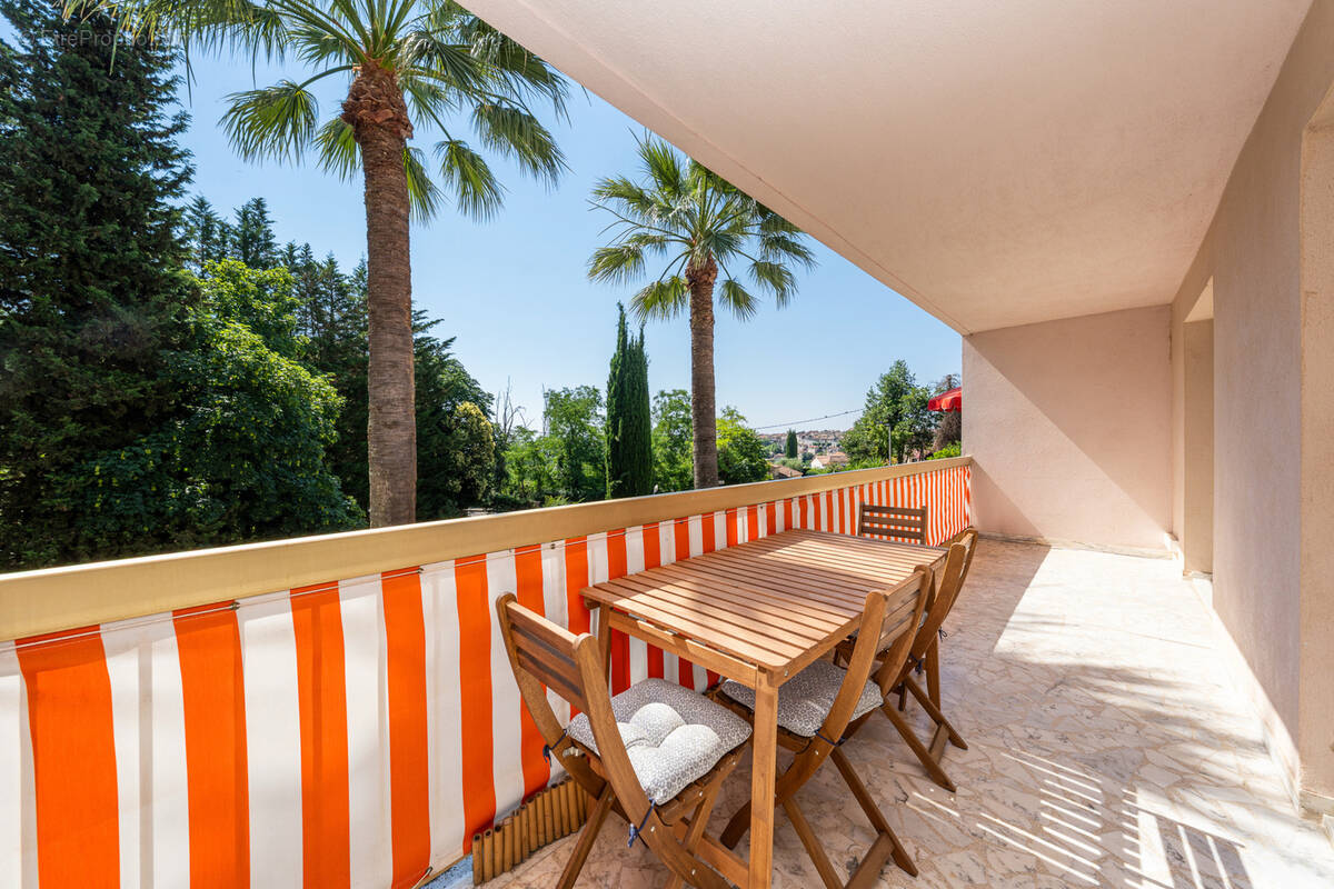 Appartement à VENCE