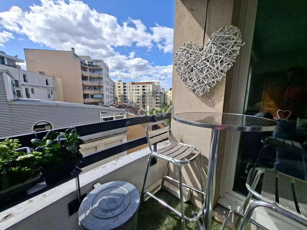 Vente T3 - Métro Charpennes - photo 9