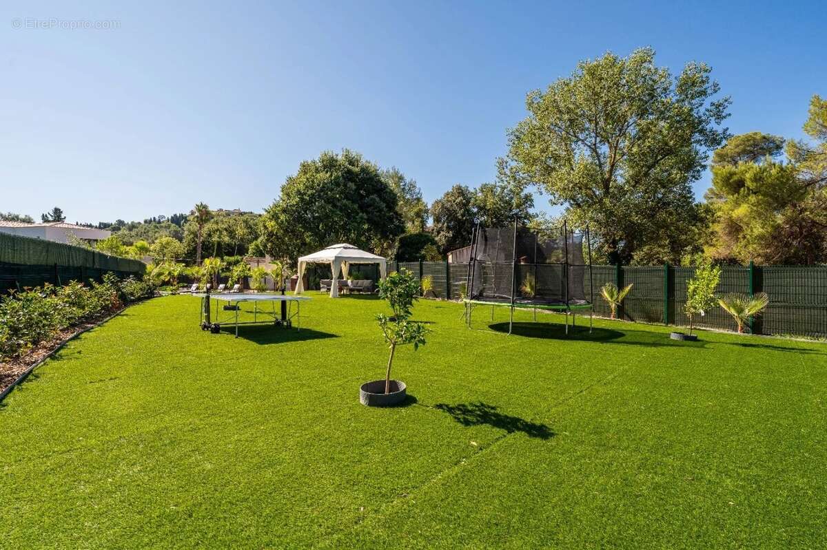 Maison à MOUGINS