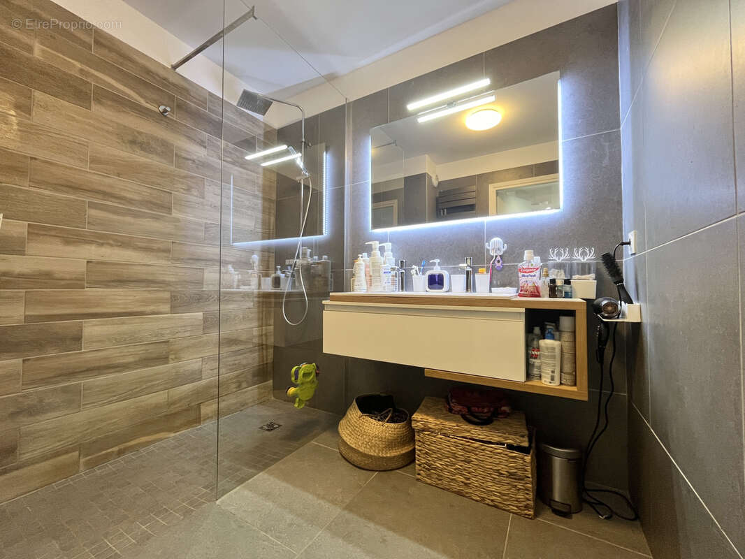 Appartement à BEAUSOLEIL