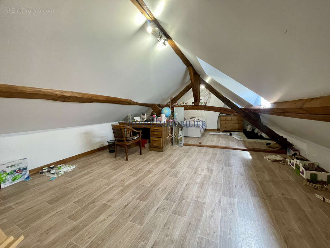 Maison ancienne de charme 6 pièces avec dépendance sur 505 m2. - photo 19