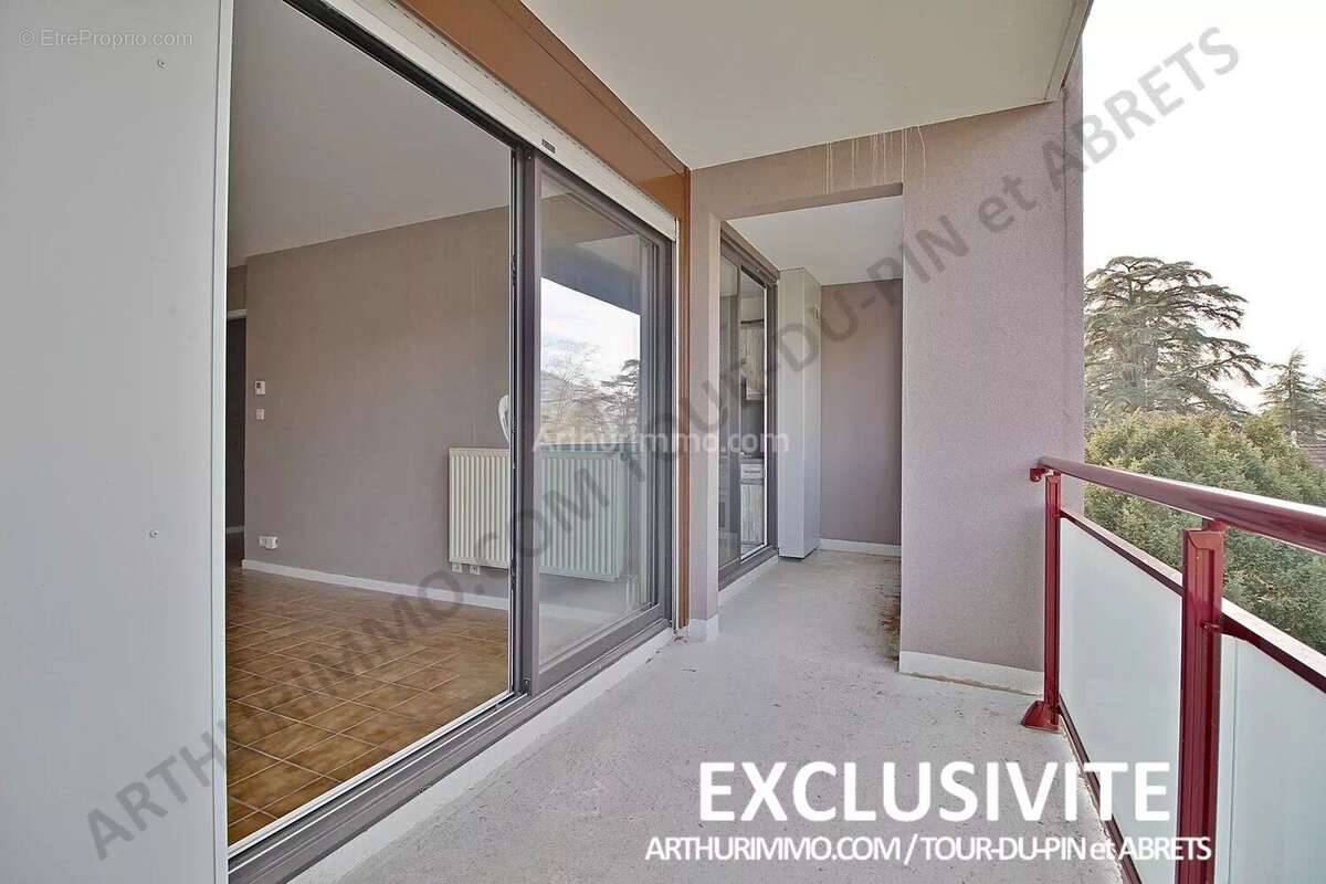 Appartement à RIVES