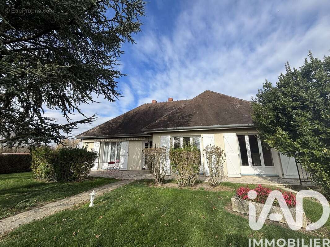 Photo 3 - Maison à SAINT-GERMAIN