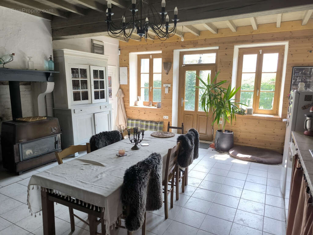 Maison à MONTIGNY-EN-MORVAN