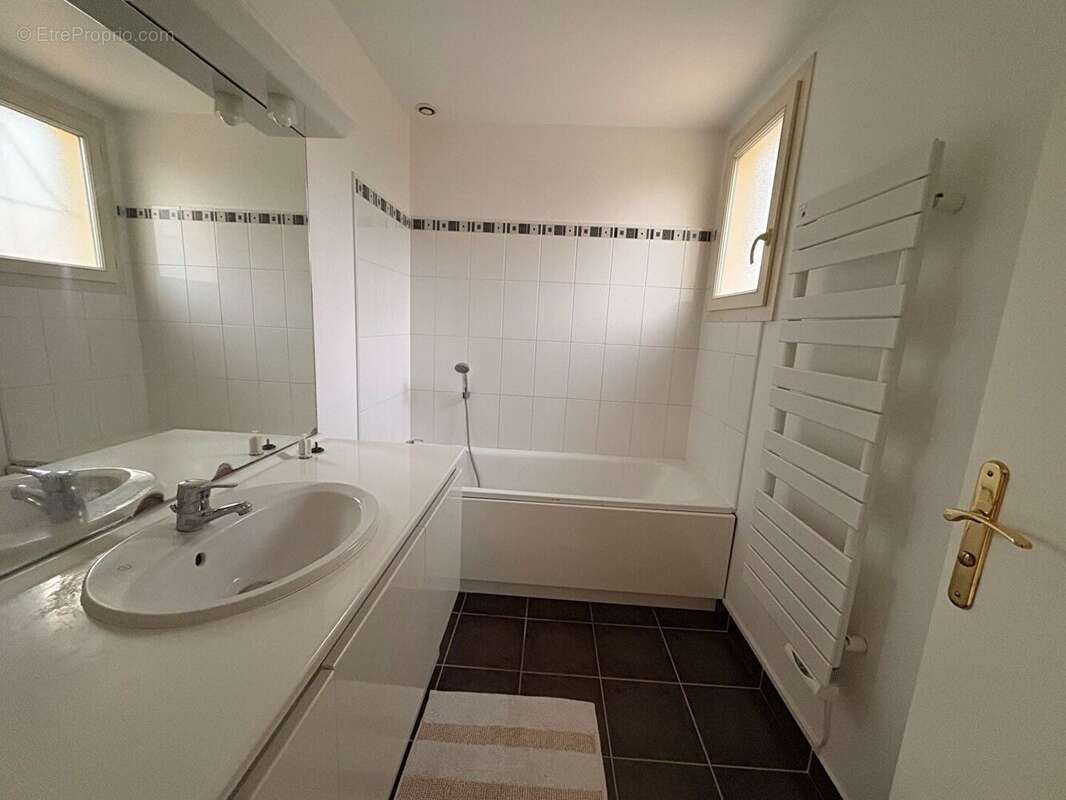 Maison Proche Saint crépin 6 pièce(s) 125 m2 - photo 7