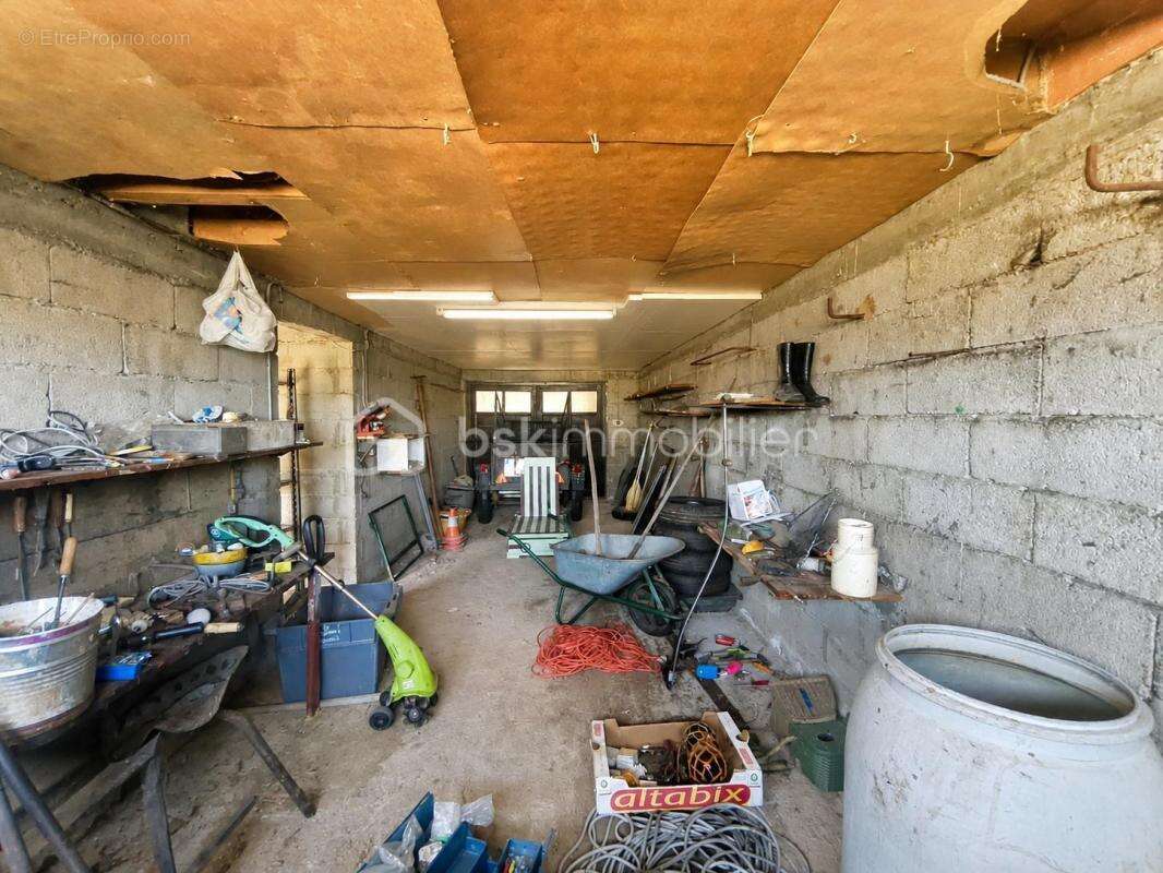 Maison avec jardin, sous-sol complet et fort potentiel à Boën-sur-Lignon - photo 14