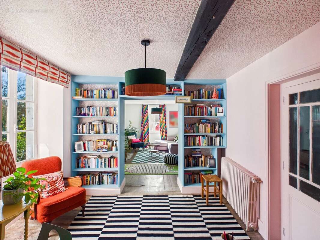 Maison à SALLES-LAVALETTE