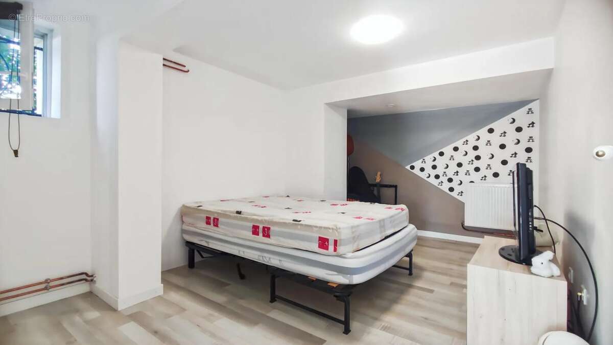 Maison à TROIS-PALIS