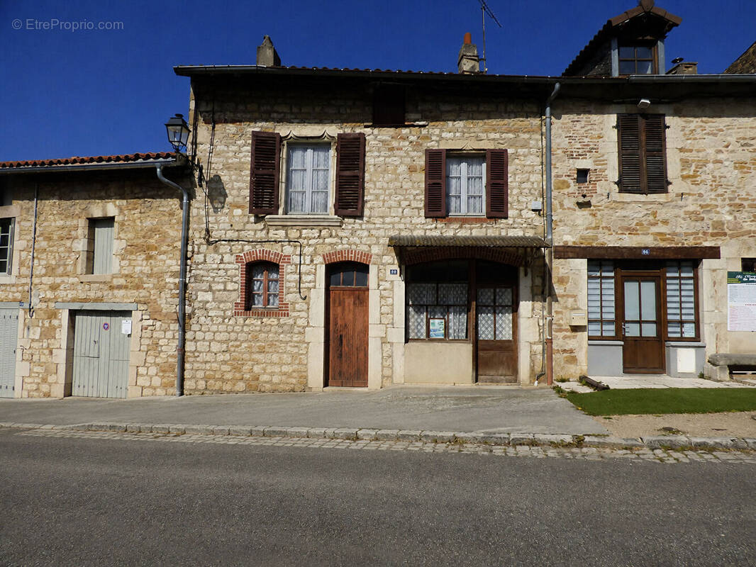 Maison à CUISEAUX