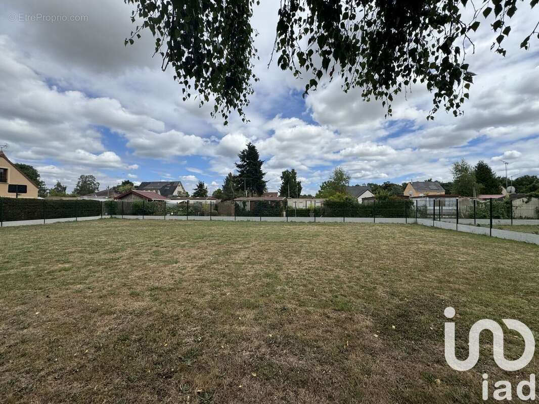 Terrain 753 m² à Nainville-Les-Roches  - photo 2