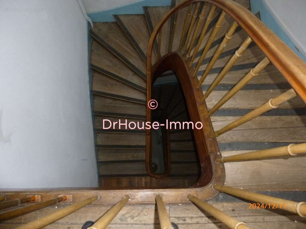 Commerce à PERIGUEUX