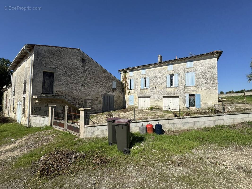Maison à DOMPIERRE-SUR-CHARENTE