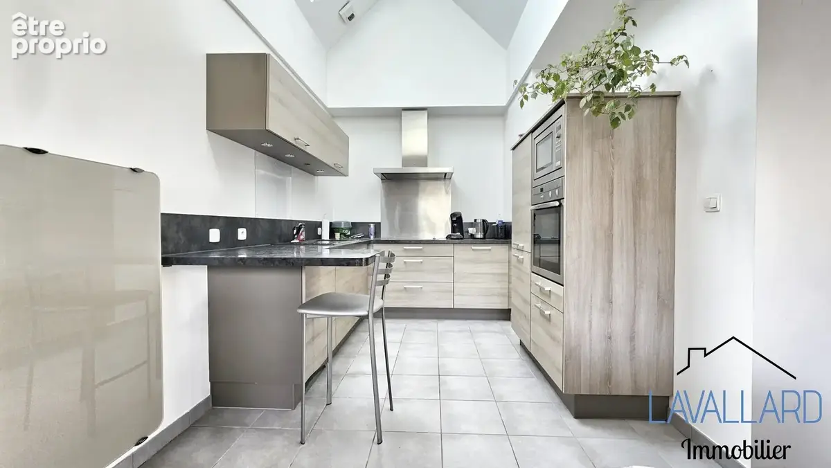 Maison 4 pièces 106 m² à vendre à Villers-Bocage (80260) - photo 3