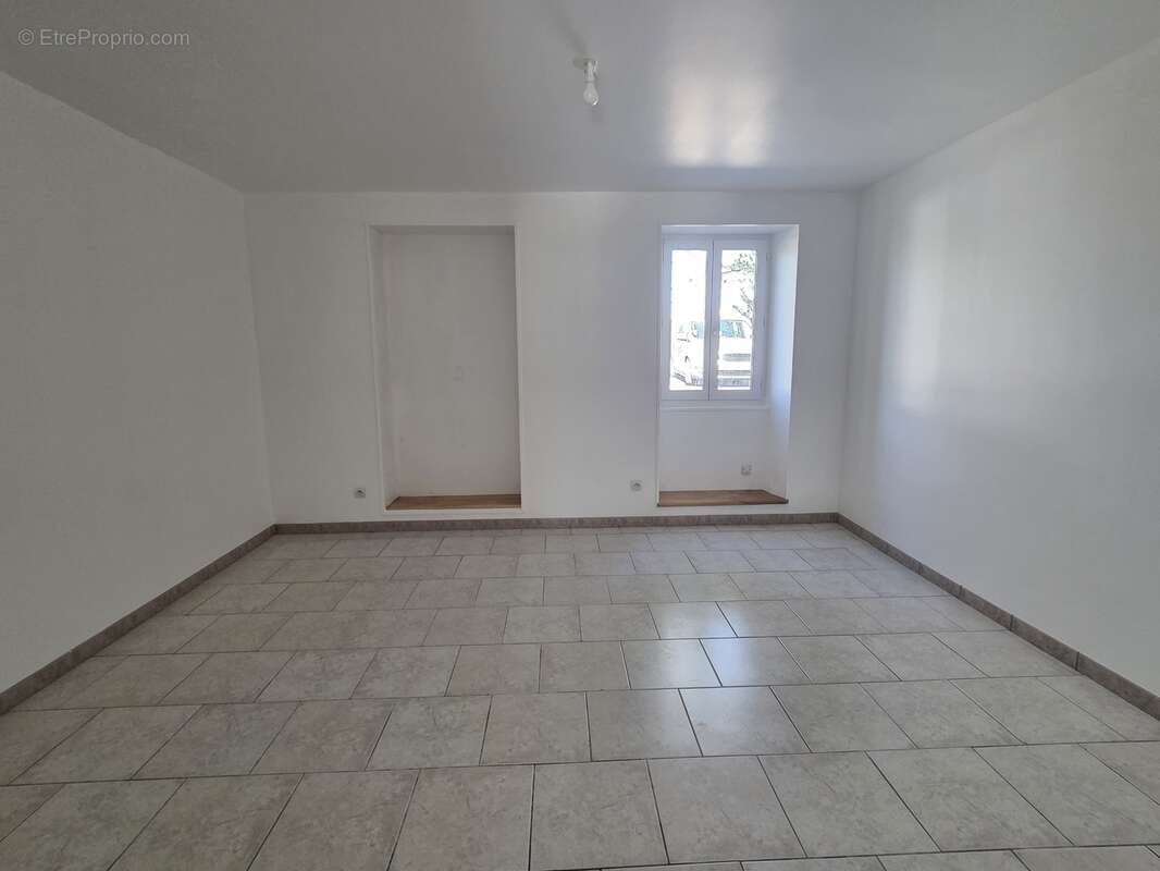 Appartement à CHATEAUNEUF-SUR-CHARENTE
