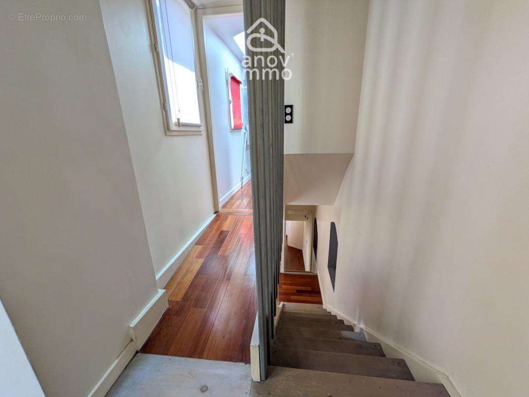 Magnifique Duplex de 91m2, proche Halles sainte Claire - photo 10