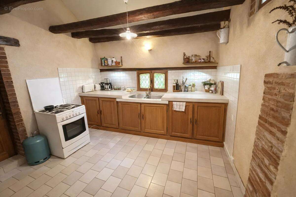 Maison à MEZILLES