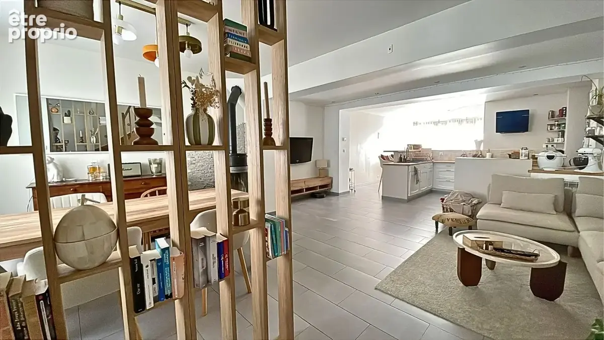 Perenchies   Coup de cœur assuré pour cette maison familiale au calme, à deux pas du centre   299 000 € - photo 2