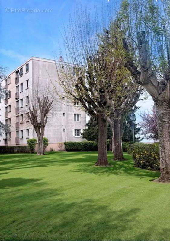 Appartement à NEUILLY-SUR-MARNE
